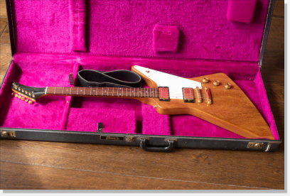 Gibson Explorer 1976