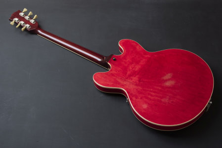 Gibson ES-335 1970 (back)
