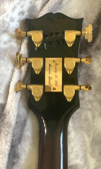 Gibson J200 Special